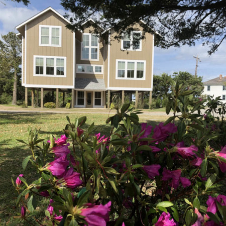 Berkley Suites | The Berkley Manor | Ocracoke Accommodations